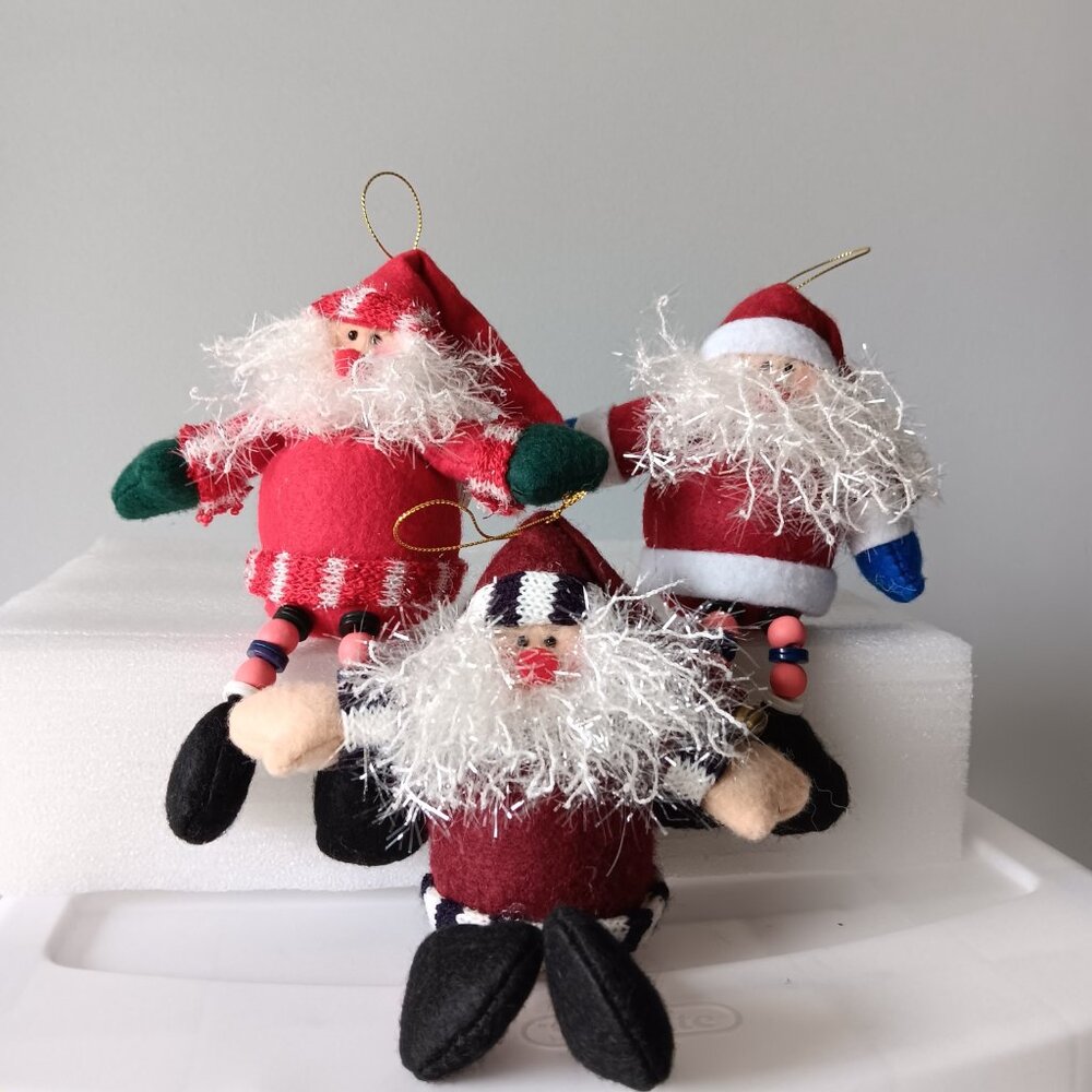 Santa Clause Ornaments Set of 3 Wobbly Legs Shelf Hanging Christmas Decor